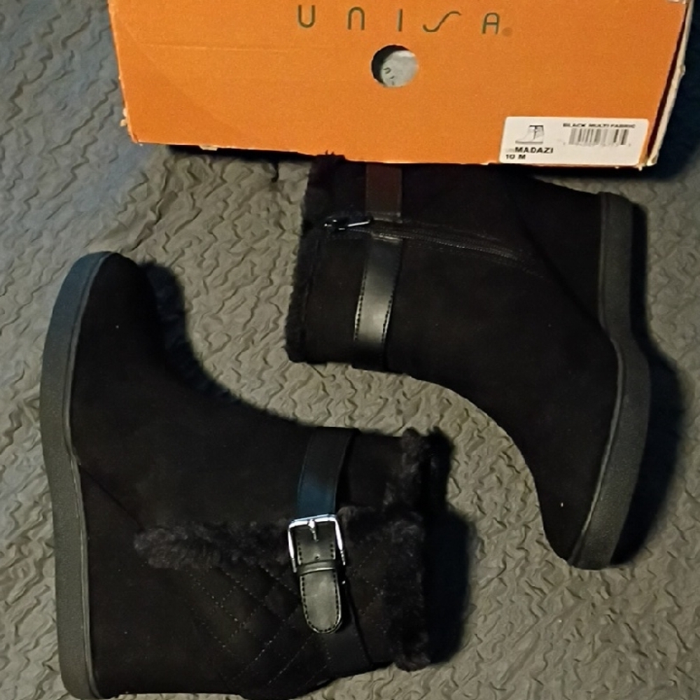 Unisa Black Winter Boots with Buckle Detail